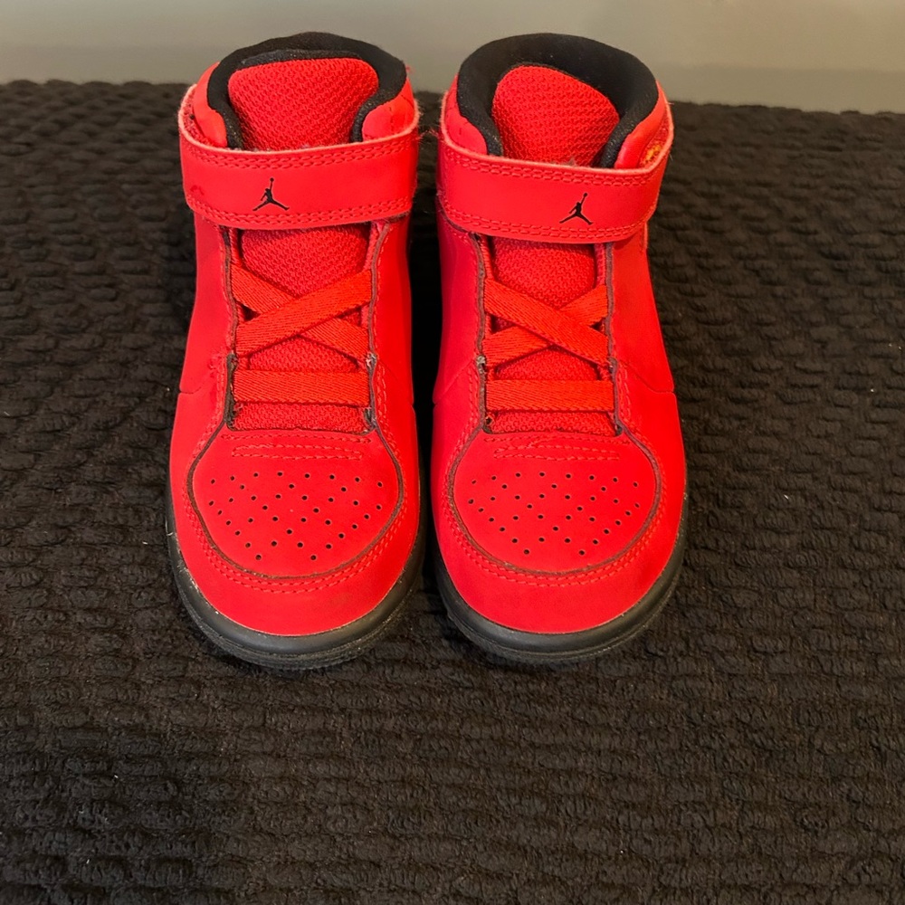 Kids Red Hightop Jordan Shoes Size 9